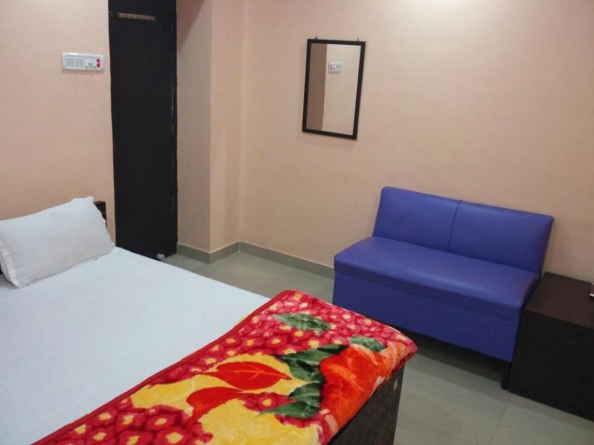 Hotel Atithi Galaxy Kanpur Exterior photo