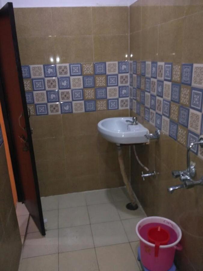 Hotel Atithi Galaxy Kanpur Exterior photo