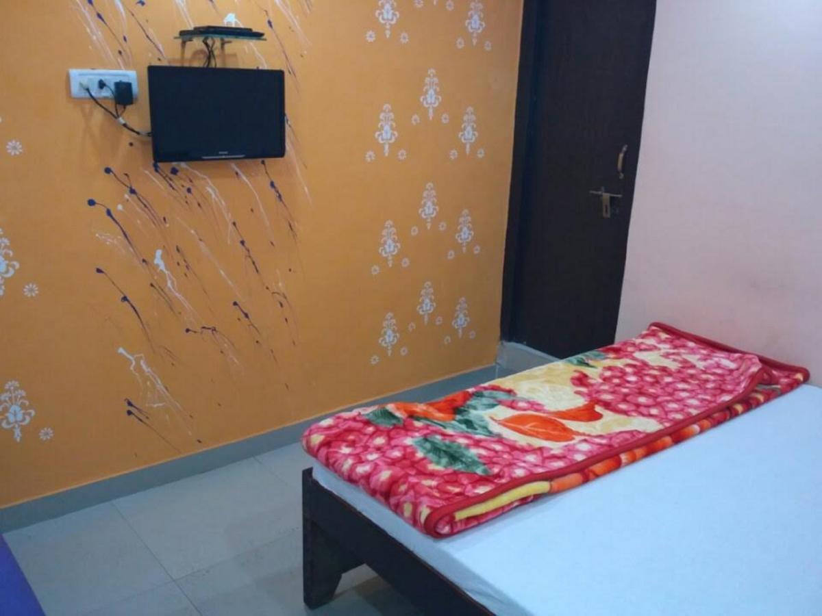 Hotel Atithi Galaxy Kanpur Exterior photo