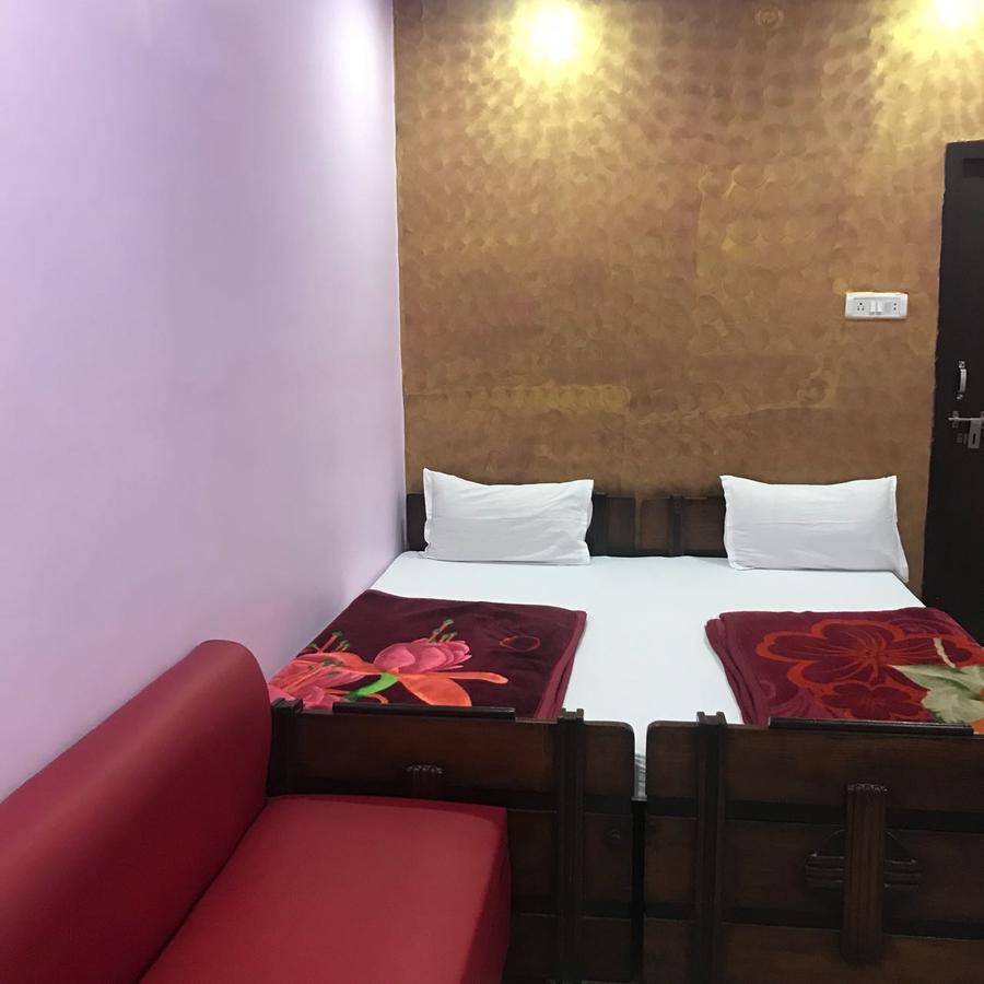 Hotel Atithi Galaxy Kanpur Exterior photo