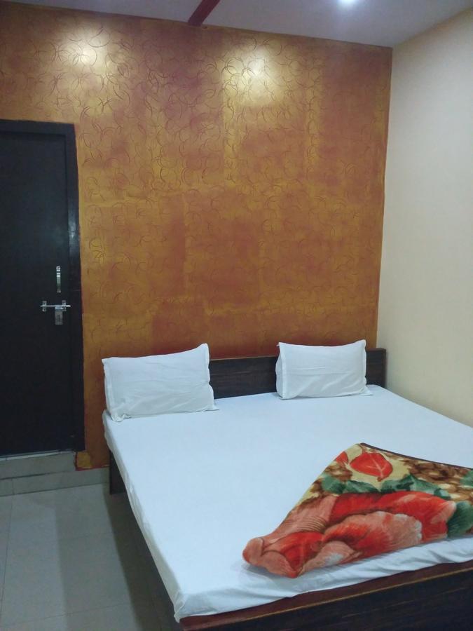 Hotel Atithi Galaxy Kanpur Exterior photo