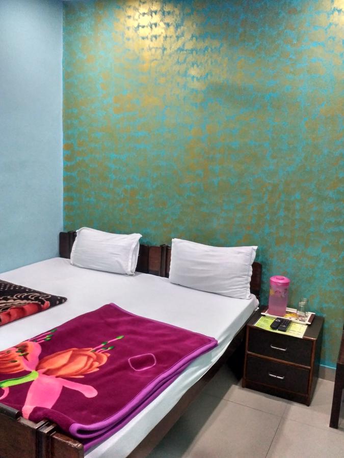 Hotel Atithi Galaxy Kanpur Exterior photo